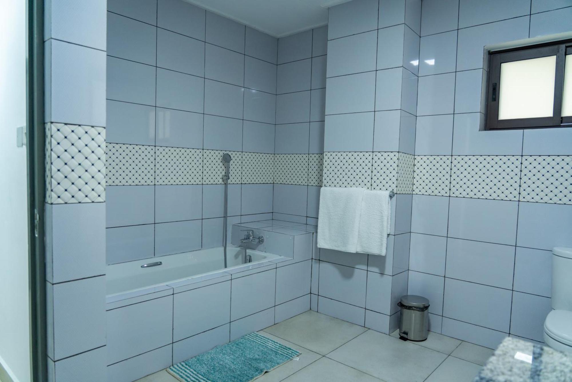 فندق E&E Self Catering بو فالون المظهر الخارجي الصورة